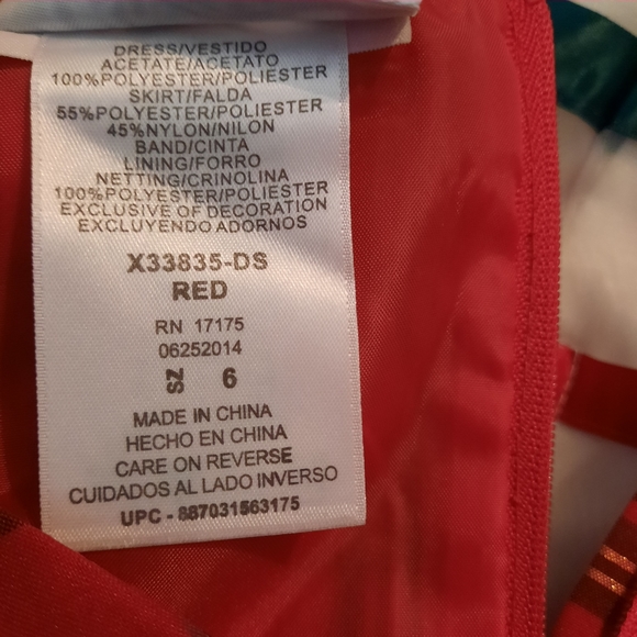 Girl's Dress - Picture 4 of 7